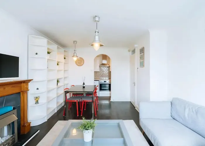 Apartman Homely 1 Bedroom In Centre With River View *